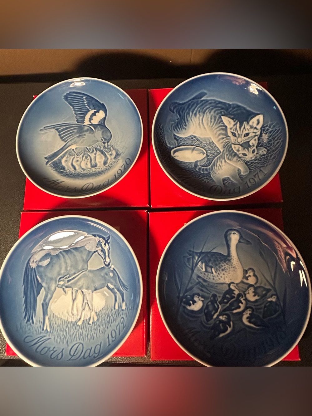 SET OF 4 BING & GRONDAHL MOTHER'S DAY PLATES 1970-1973 DECORATIVE 6"